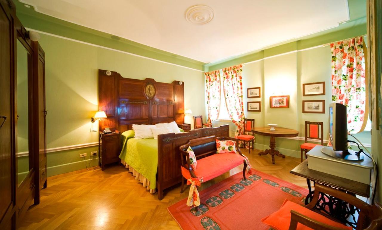 Aparthotel Palazzo Dalla Rosa Prati Parma Pokoj fotografie